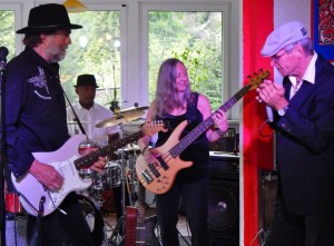 Bernies Blues Bar 2       